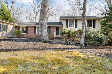 825 Beverly Dr, Gainesville, GA 30501 - photo 6