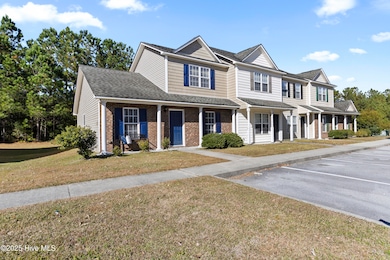 806 Springwood Dr, Jacksonville, NC 28546 - photo 2