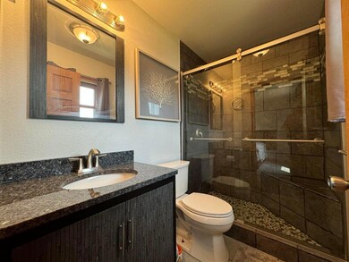 338 N 2nd St, La Crescent, MN 55947 - photo 6