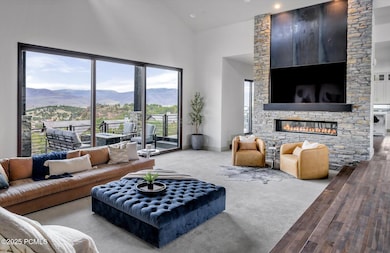 19-Z62_4701-Edit-Edit