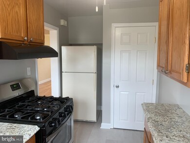 5533 Council St, Halethorpe, MD 21227 - photo 7