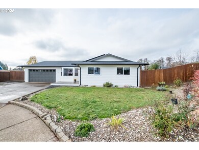 213 NW Lalack Ct, Dallas, OR 97338 - photo 2