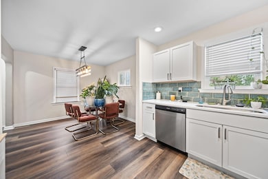 12-web-or-mls-A7403006