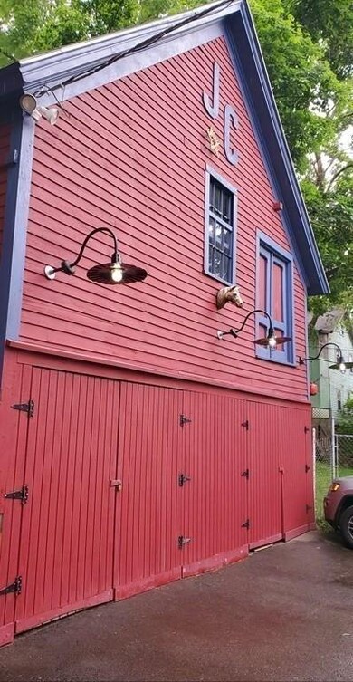 51 Hollywood St, Worcester, MA 01610 - photo 5