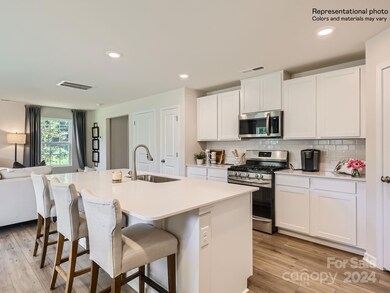 166 Brentwood Dr unit GBD 100, Statesville, NC 28625 - photo 2