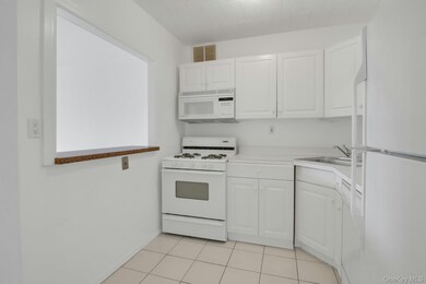 510 Midland Ave unit 2, Yonkers, NY 10704 - photo 5
