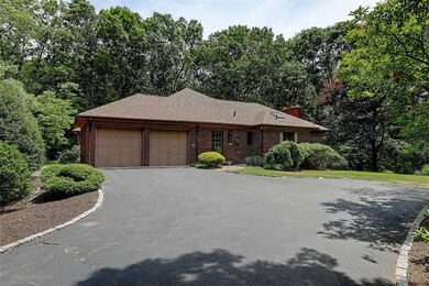 401 Gilbert Stuart Dr, East Greenwich, RI 02818 - photo 5