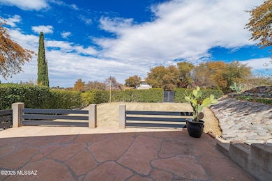 615 W Camino Yucca