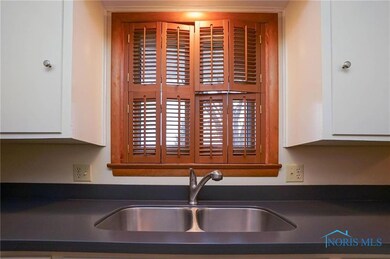 305 Warrington Ave, Findlay, OH 45840 - photo 6