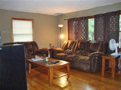 3412 Condit St, Highland, IN 46322 - photo 2