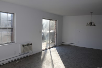 39 Woodway Rd unit C7, Stamford, CT 06907 - photo 4