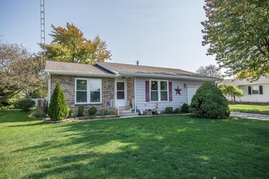 112 Phillips Dr, Wapakoneta, OH 45895 - photo 5