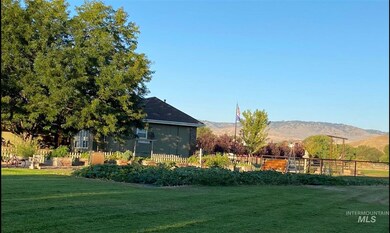 3747 N Brookside Ln, Boise, ID 83714 - photo 7