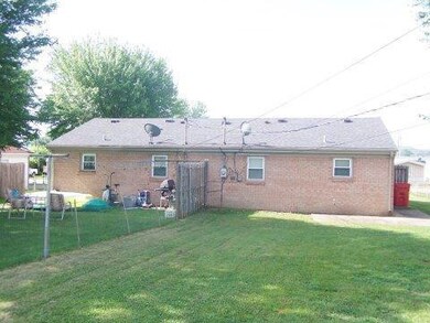 114 Baugh St, Berea, KY 40403 - photo 3