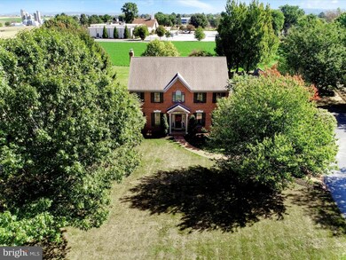 435 Winding Ln, New Holland, PA 17557 - photo 2