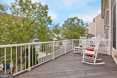 25315 Crossfield Dr, Chantilly, VA 20152 - photo 5