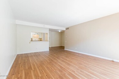06-5460 White Oak Ave by Stan Rector, Re