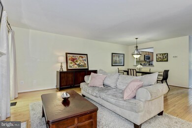 7345 Eden Brook Dr, Columbia, MD 21046 - photo 3