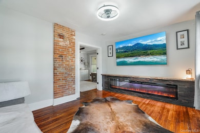 21 Forbus St, Poughkeepsie, NY 12601 - photo 5