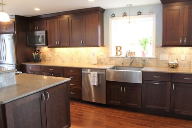 36 Deer Run Rd, Bellingham, MA 02019 - photo 5