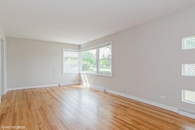 407 N Oak St, Elmhurst, IL 60126 - photo 2