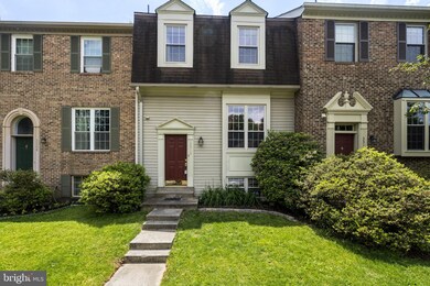 3310 Stone Heather Ct, Herndon, VA 20171 - photo 2