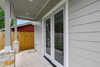 4037 Cornell St, Houston, TX 77022 - photo 5