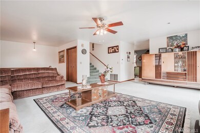 1111 Grover St unit 1C, Lynden, WA 98264 - photo 6