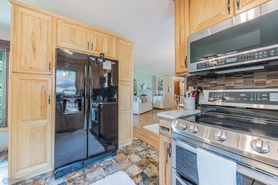 204 Oxbow Cir, Oxbow, ND 58047 - photo 6