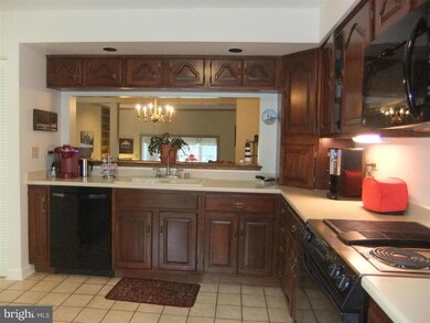 26 Mealey Pkwy, Hagerstown, MD 21742 - photo 2