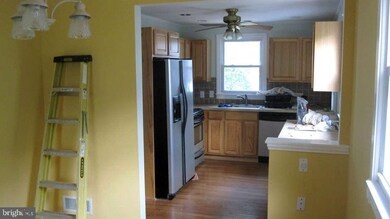 1827 Cromwood Rd, Parkville, MD 21234 - photo 5