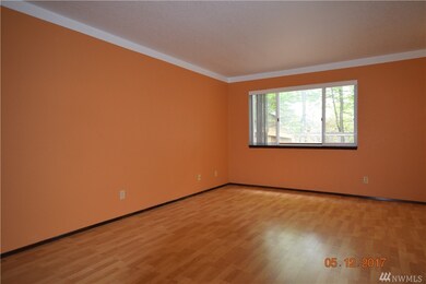 126 W Casino Rd unit 4, Everett, WA 98204 - photo 2