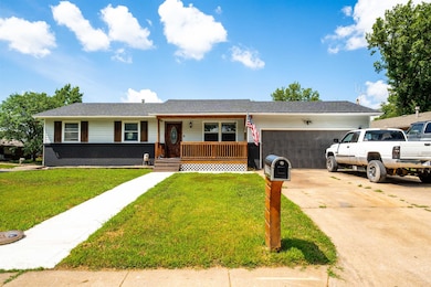 1401 Mundell Dr, Mulvane, KS 67110 - photo 2