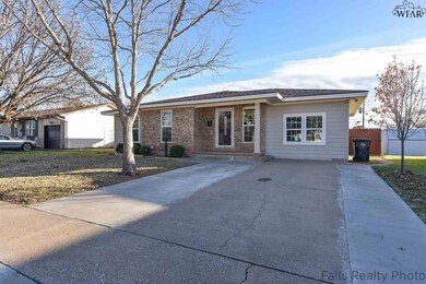 1307 Hunt St, Wichita Falls, TX 76302 - photo 2