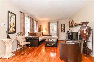 1612 W Meadowview Rd, Greensboro, NC 27403 - photo 4