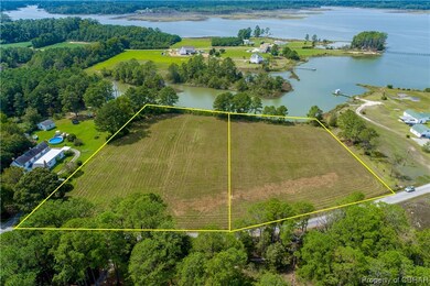 Adjoining waterfront lot also availble