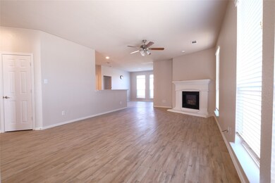 6400 Payton Dr, Fort Worth, TX 76131 - photo 5