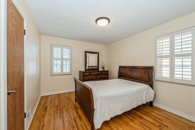 822 Westchester Blvd, Westchester, IL 60154 - photo 6