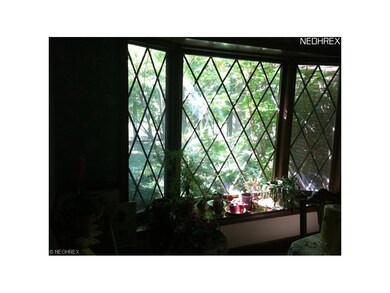 Formal dining room window seat