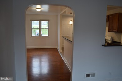 339 E 35th St, Wilmington, DE 19802 - photo 4