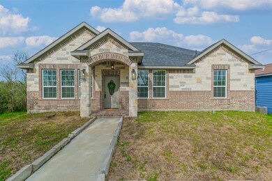 8129 Noble St, Needville, TX 77461 - photo 2