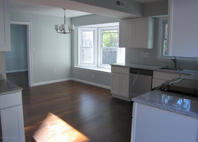 Bright & Sunny Eat In Kitchen