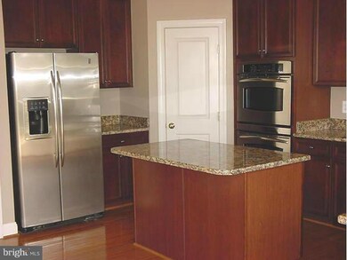 9059 Raging Water Dr, Bristow, VA 20136 - photo 3