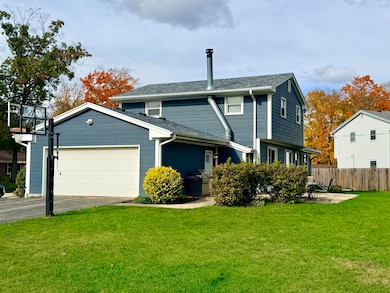 14775 W Honey Ln, New Berlin, WI 53151 - photo 3