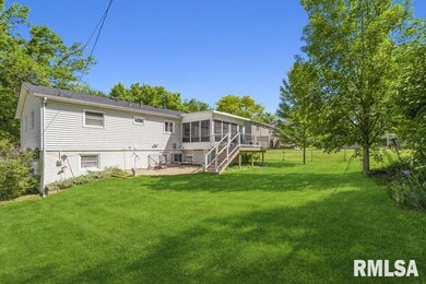 4241 Wittman Dr, Davenport, IA 52806 - photo 2