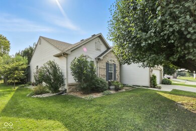 1085 Sycamore Ct, Greenwood, IN 46143 - photo 4