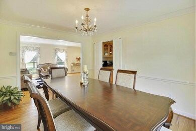 8801 Falls Chapel Way, Potomac, MD 20854 - photo 6