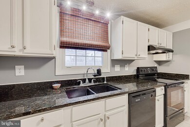 9369 Highlander Blvd, Walkersville, MD 21793 - photo 3