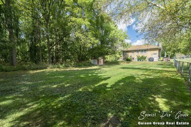 6-web-or-mls-711-e-fairplains-st