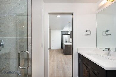 Photos of Similar Unit